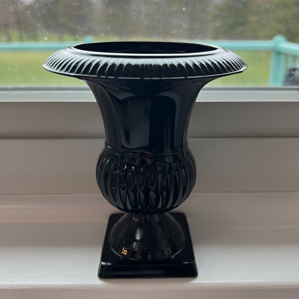 Gorgeous Glossy Black Urn Style Vase